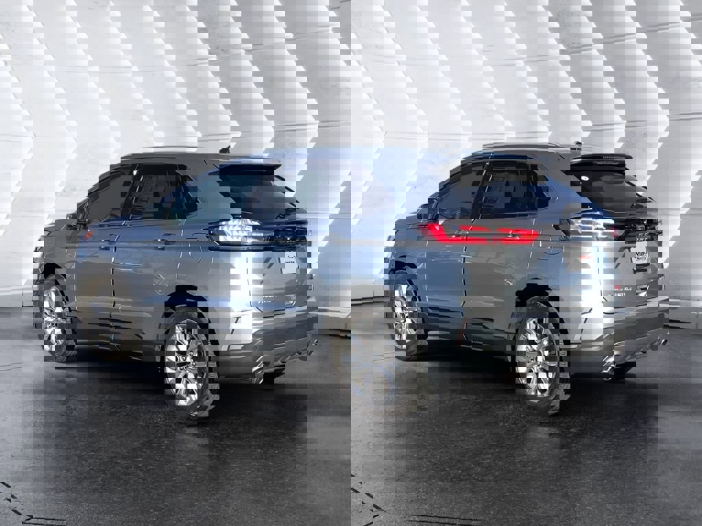 Used 2024 Ford Edge Titanium image 6
