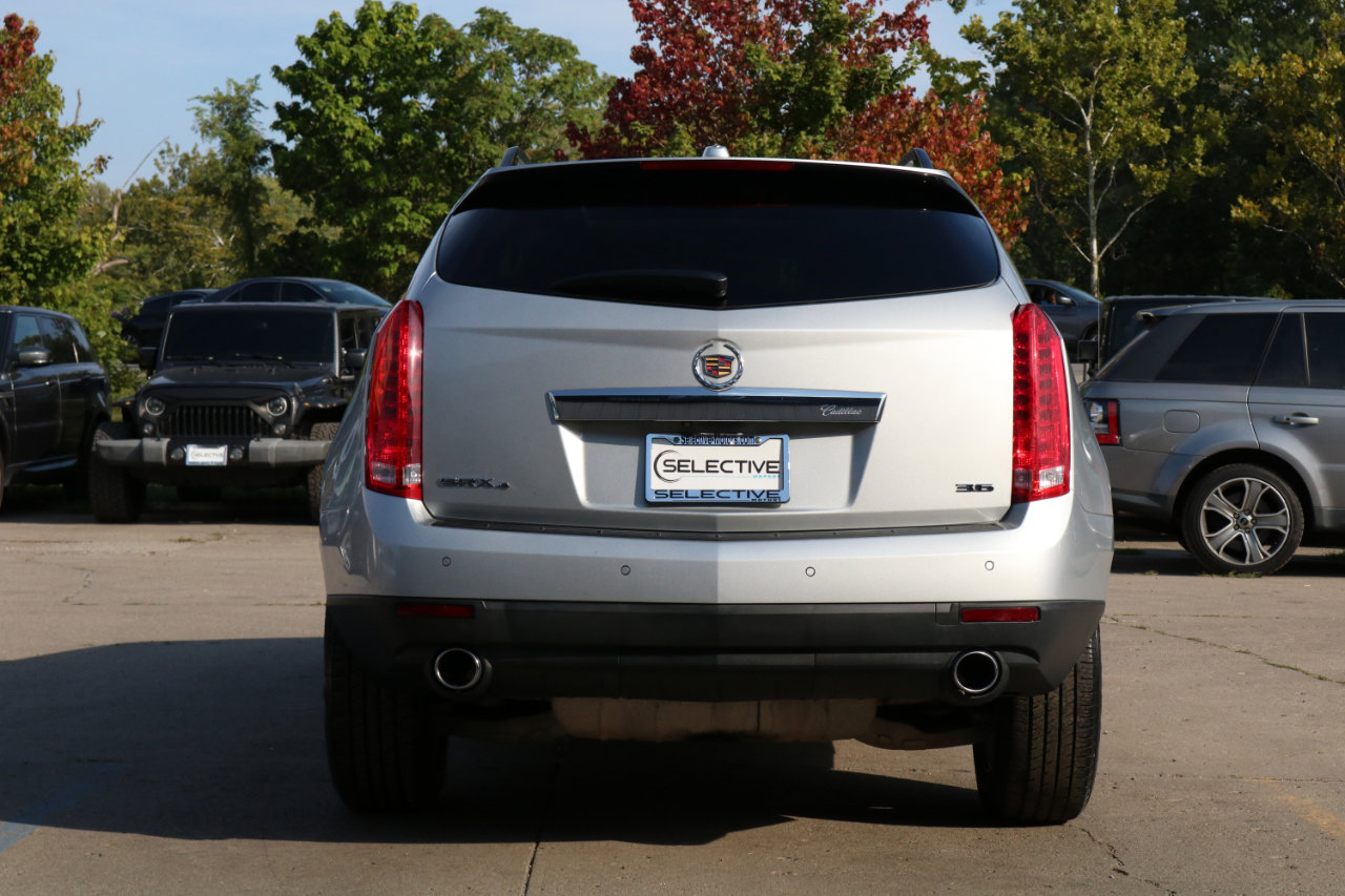 Used 2015 Cadillac SRX Luxury w/ Driver Awareness Package image 9
