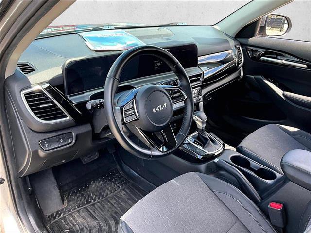 Used 2024 Kia Seltos S FWD image 14