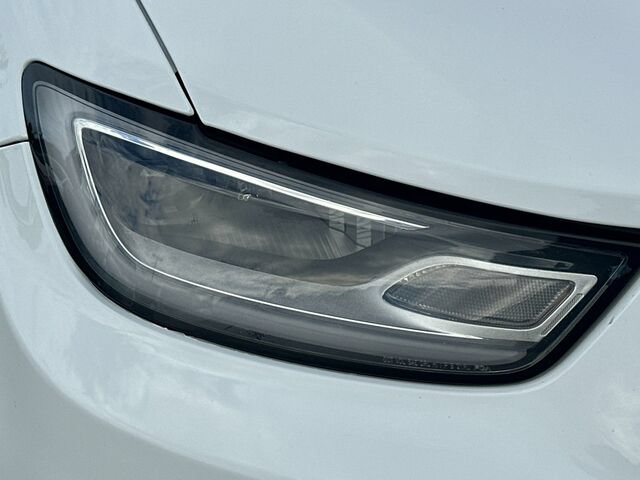 Used 2023 Chrysler Pacifica Limited FWD image 33