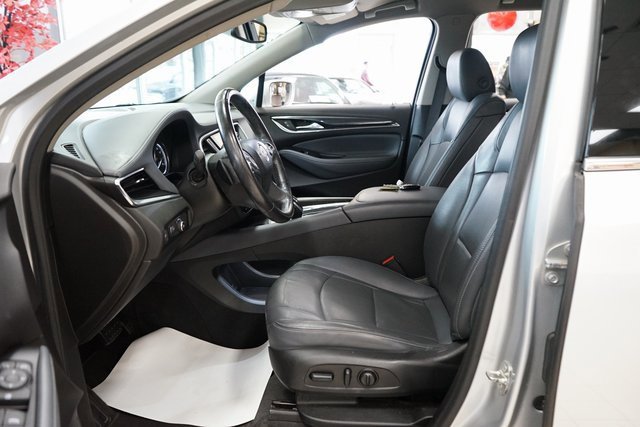 Used 2020 Buick Enclave Essence image 27
