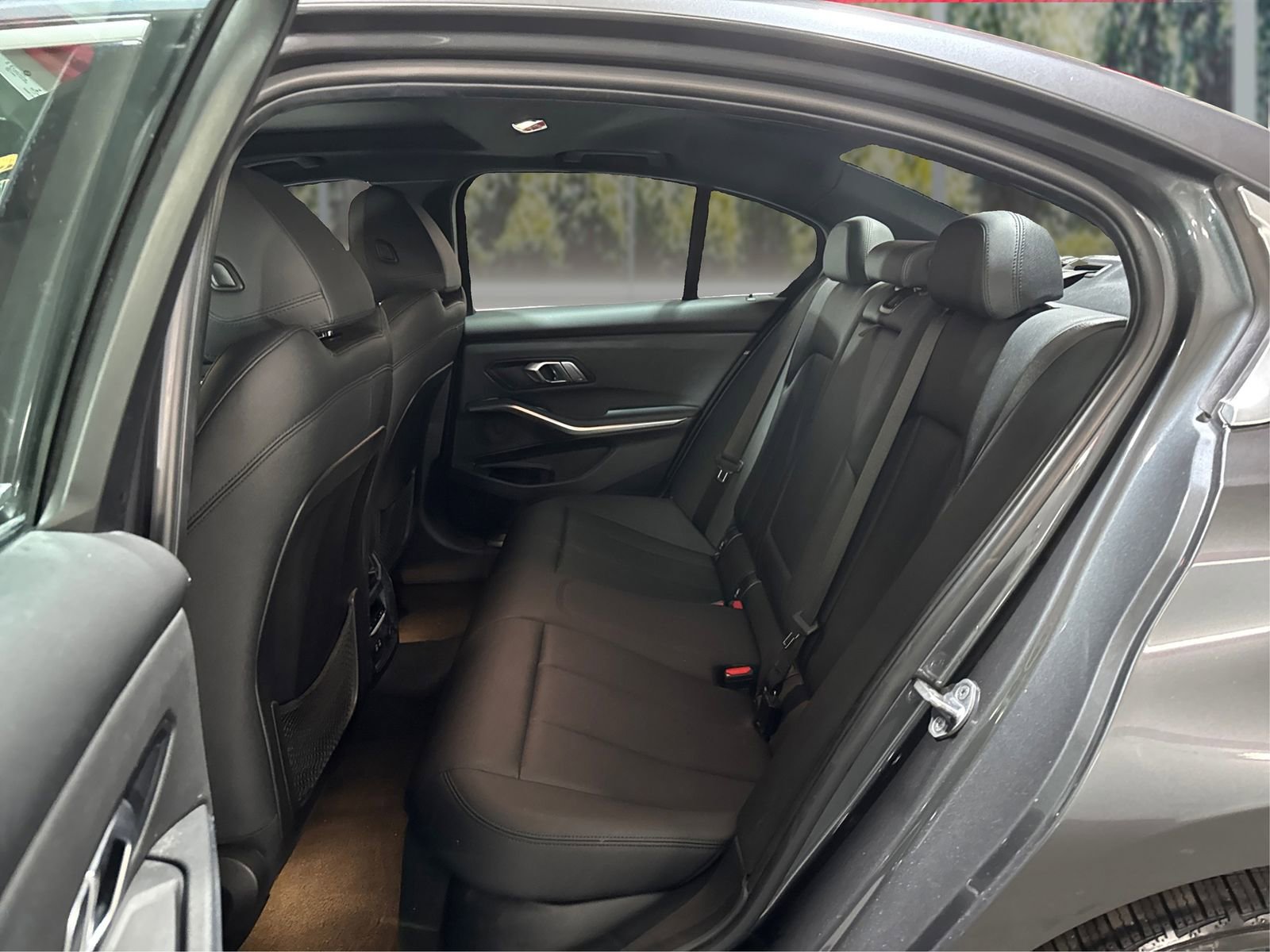 Used 2019 BMW 330i xDrive Sedan w/ Convenience Package image 10