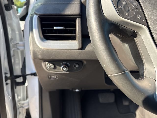 Used 2024 GMC Terrain SLT FWD image 15