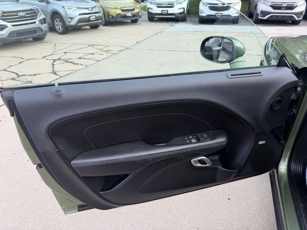 Used 2018 Dodge Challenger GT w/ Driver Convenience Group AWD/4WD image 9