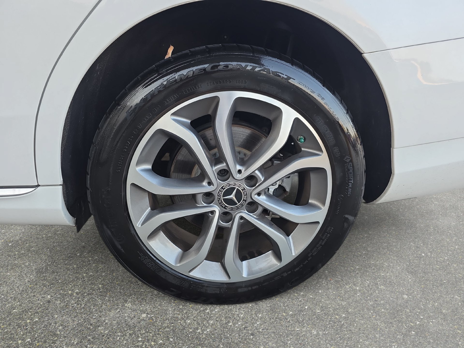 Used 2017 Mercedes-Benz C 300 4MATIC Sedan image 31