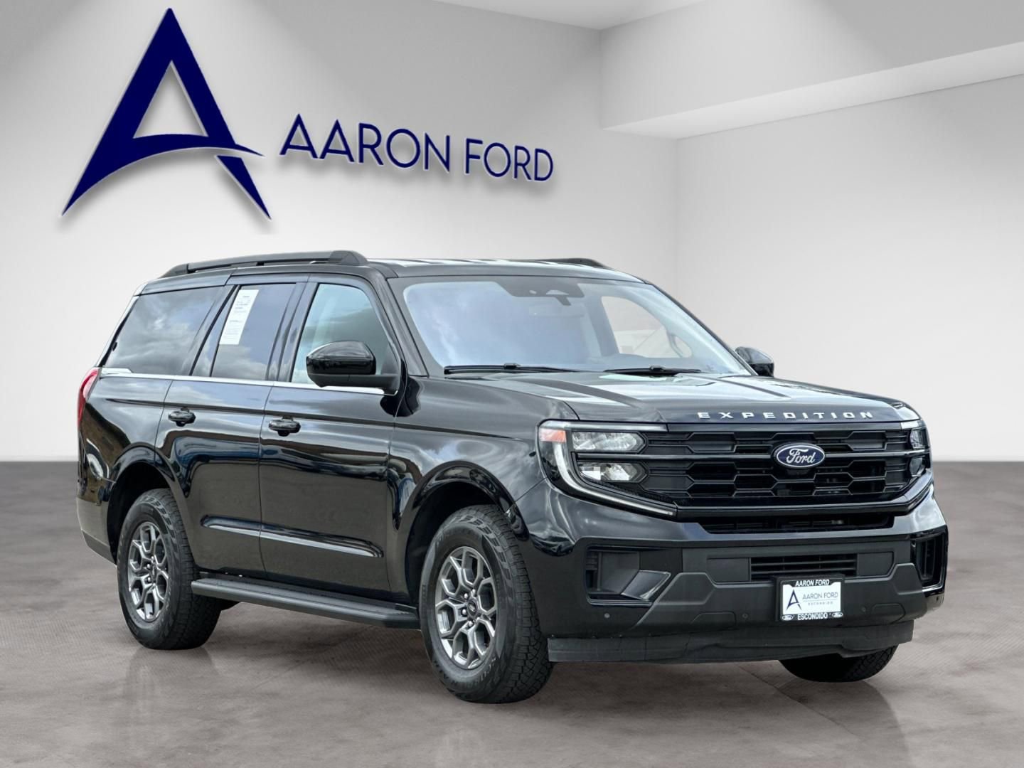 Used 2025 Ford Expedition Active AWD/4WD image 8