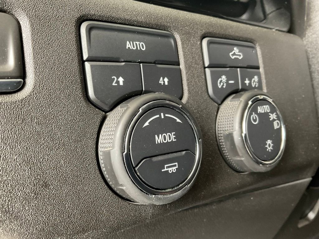 Used 2023 Chevrolet Silverado 1500 LT image 19