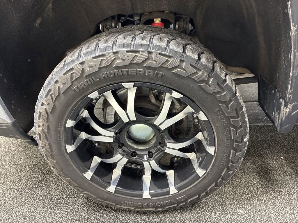 Used 2024 Chevrolet Silverado 2500 LT w/ Convenience Package image 9