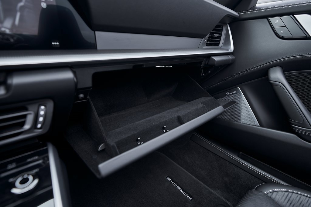 Used 2025 Porsche 911 Turbo S w/ 911 Turbo Sportdesign Package image 65