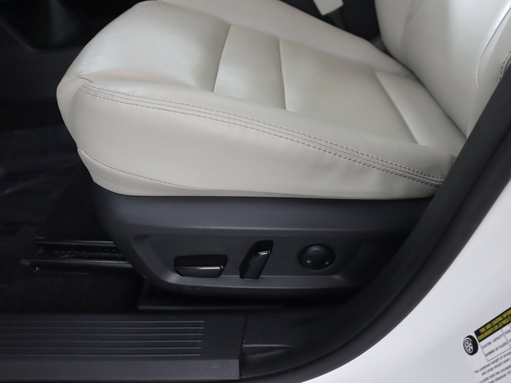 Used 2023 Nissan Rogue SL w/ SL Premium Package image 33