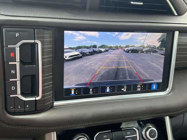 Used 2021 GMC Yukon Denali w/ Denali Premium Package AWD/4WD image 28