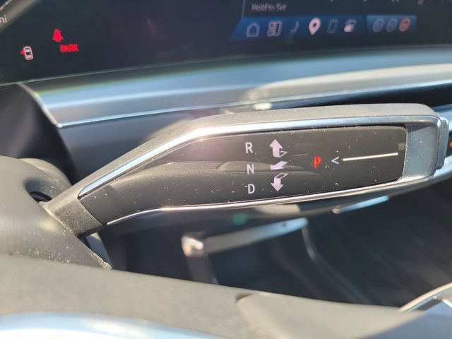 Certified 2024 Cadillac Lyriq Sport AWD/4WD image 16