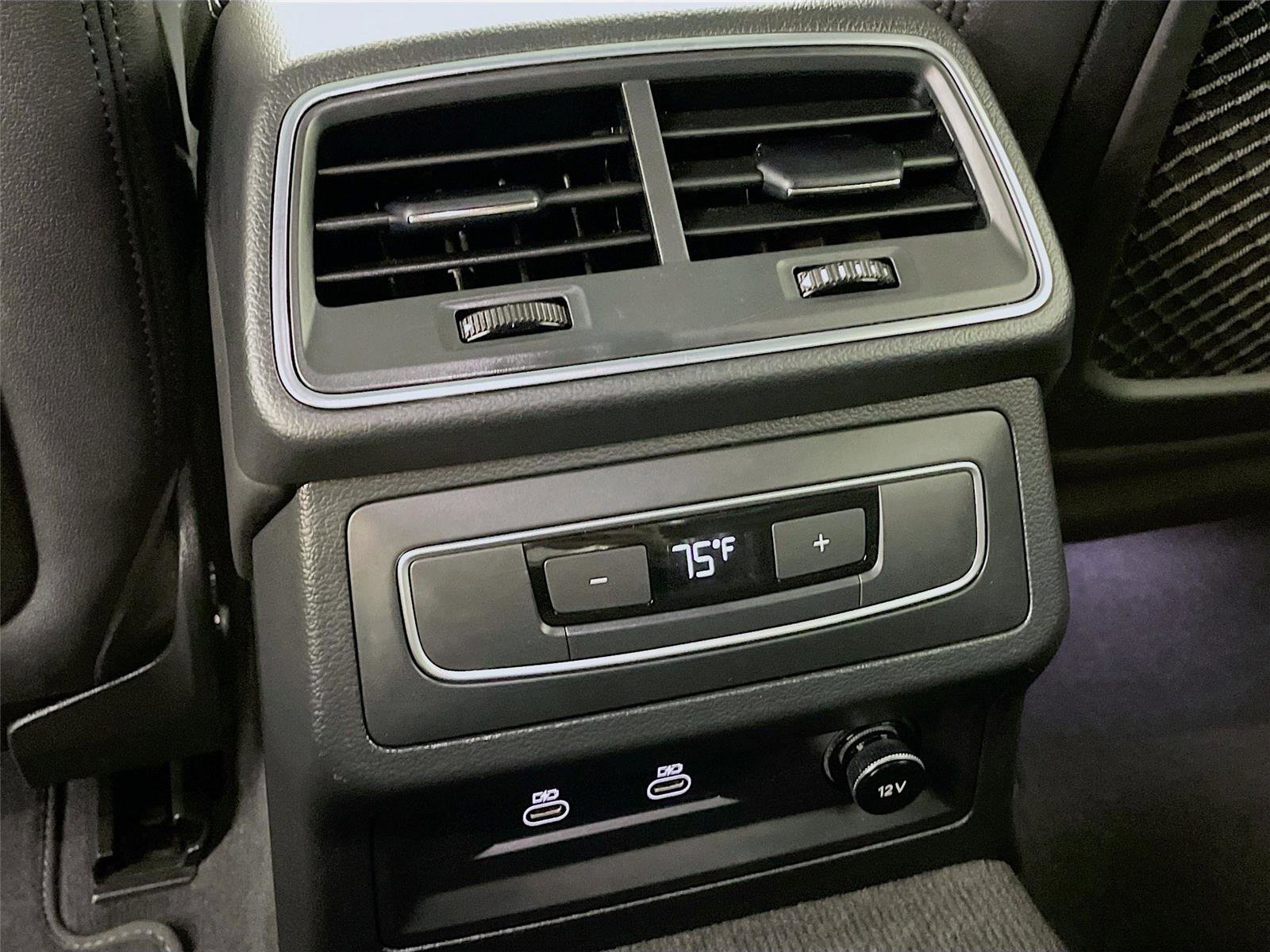 Used 2023 Audi A6 Premium image 29