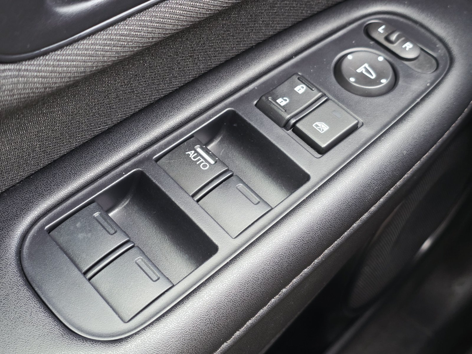 Used 2021 Honda HR-V Sport image 28