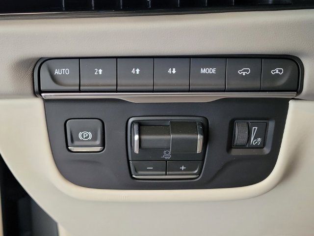 New 2026 Cadillac Escalade Platinum Sport w/ LPO, ONYX Package AWD/4WD image 13