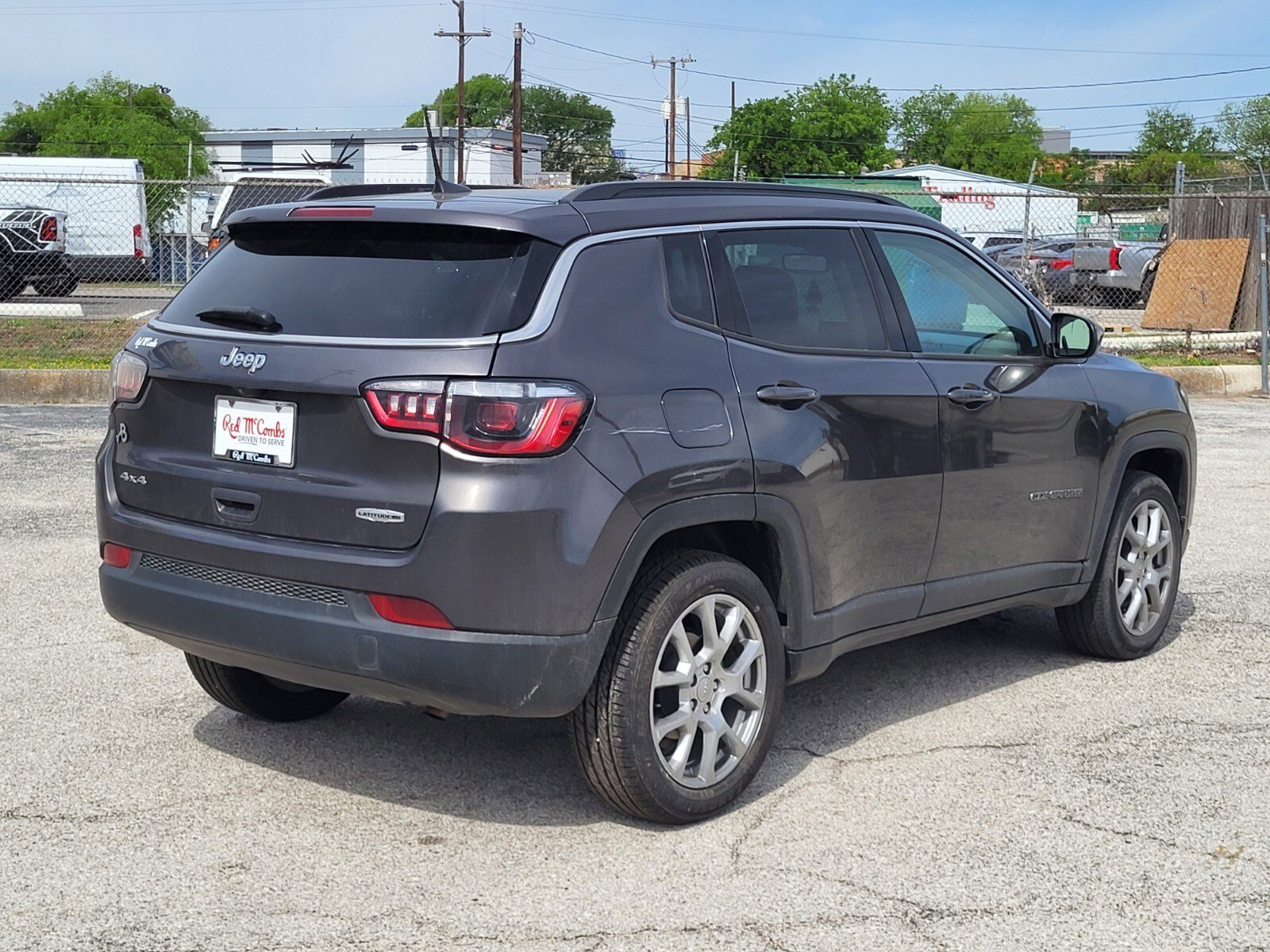 Used 2022 Jeep Compass Latitude w/ Sun and Sound Group image 4