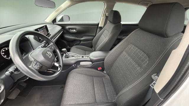 Used 2023 Honda HR-V LX image 18
