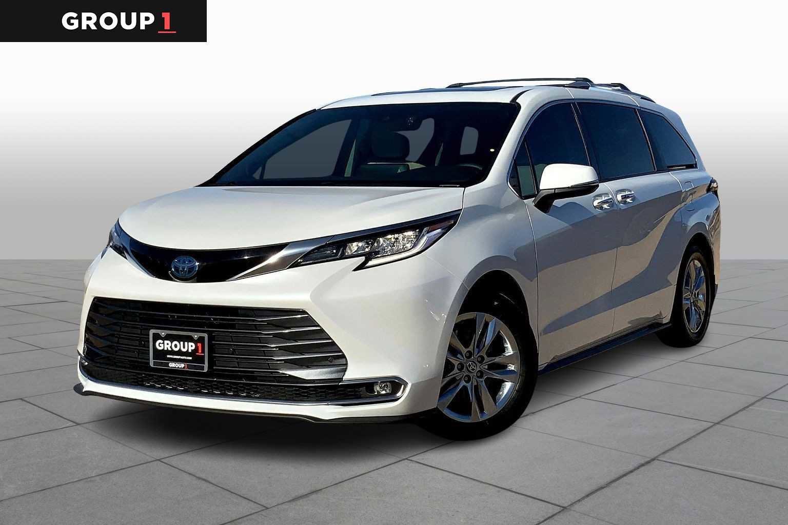 Used 2022 Toyota Sienna Limited