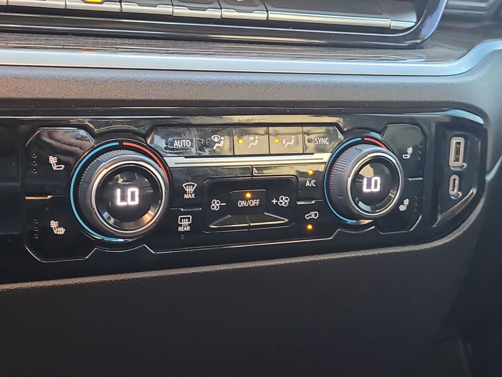 Used 2022 Chevrolet Silverado 1500 LT image 24