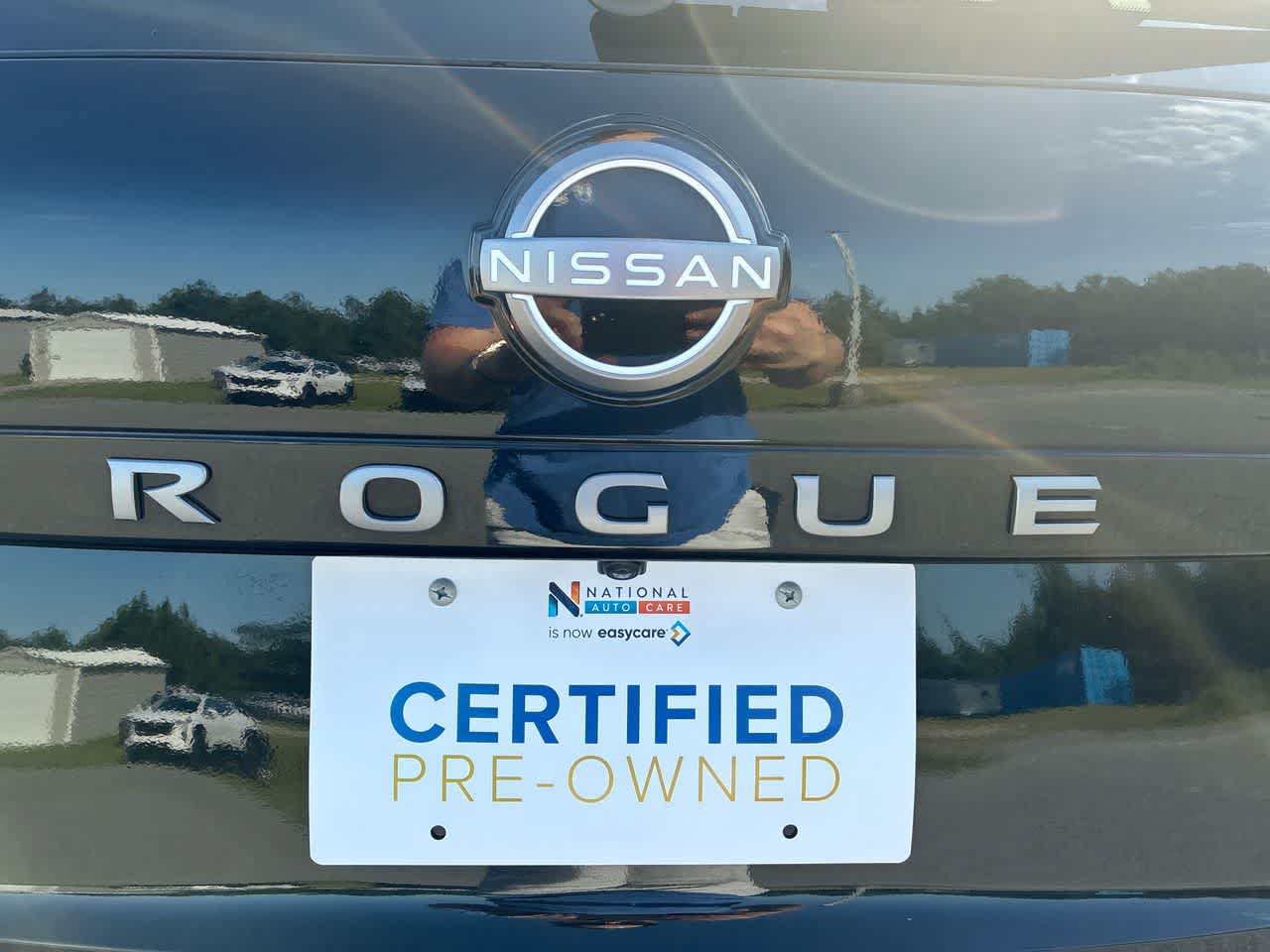 Used 2025 Nissan Rogue SV FWD image 29