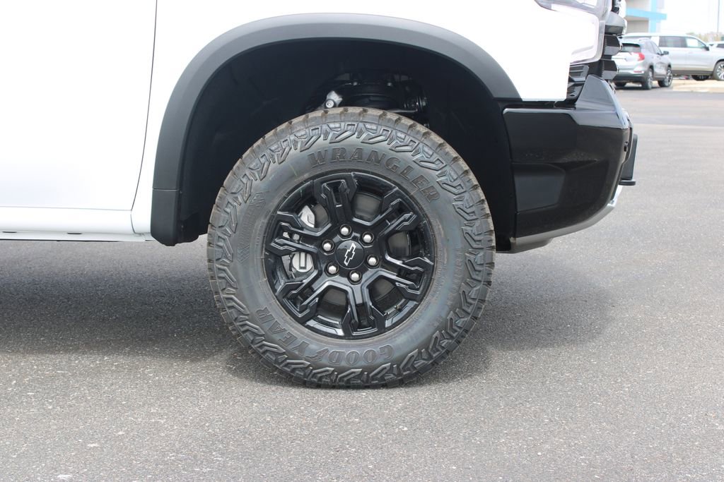New 2026 Chevrolet Silverado 1500 ZR2 image 11