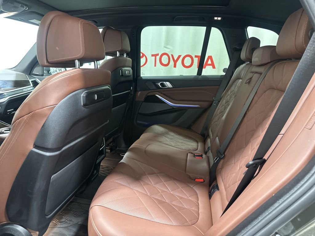 Used 2024 BMW X5 xDrive50e w/ Premium Package image 17