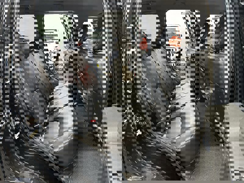 Used 2015 Nissan Xterra PRO-4X w/ Pro-4x Leather Package image 16