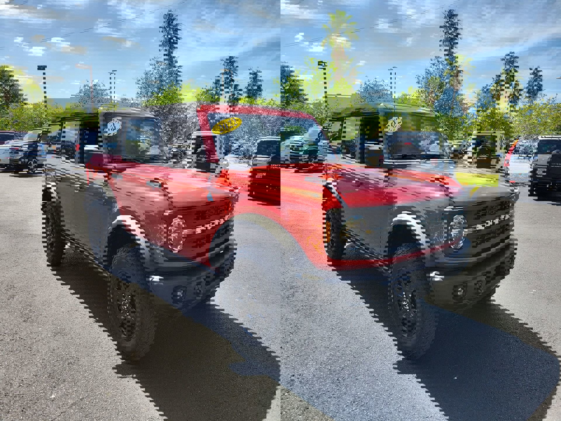 Used 2022 Ford Bronco Black Diamond image 2