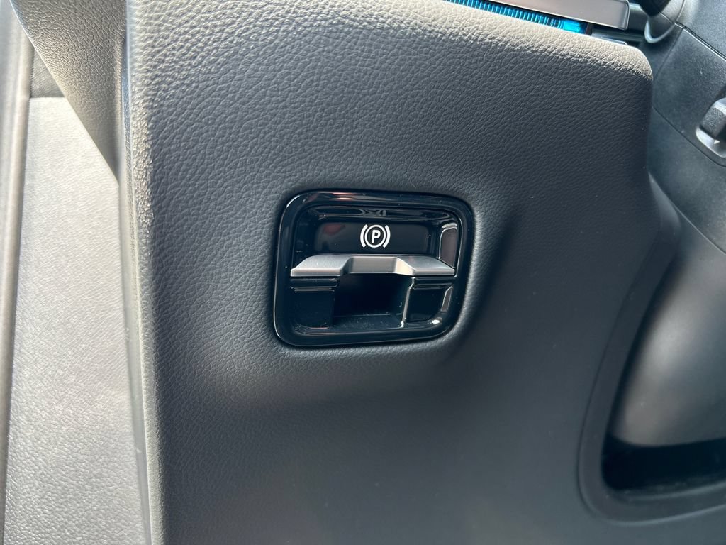 New 2026 Mercedes-Benz E 350 4MATIC Sedan image 14