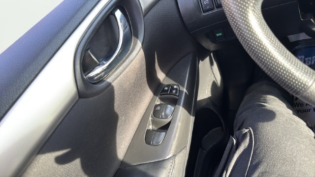 Used 2019 Nissan Sentra S FWD image 15