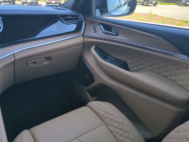 New 2026 Jeep Grand Cherokee L Summit AWD/4WD image 17