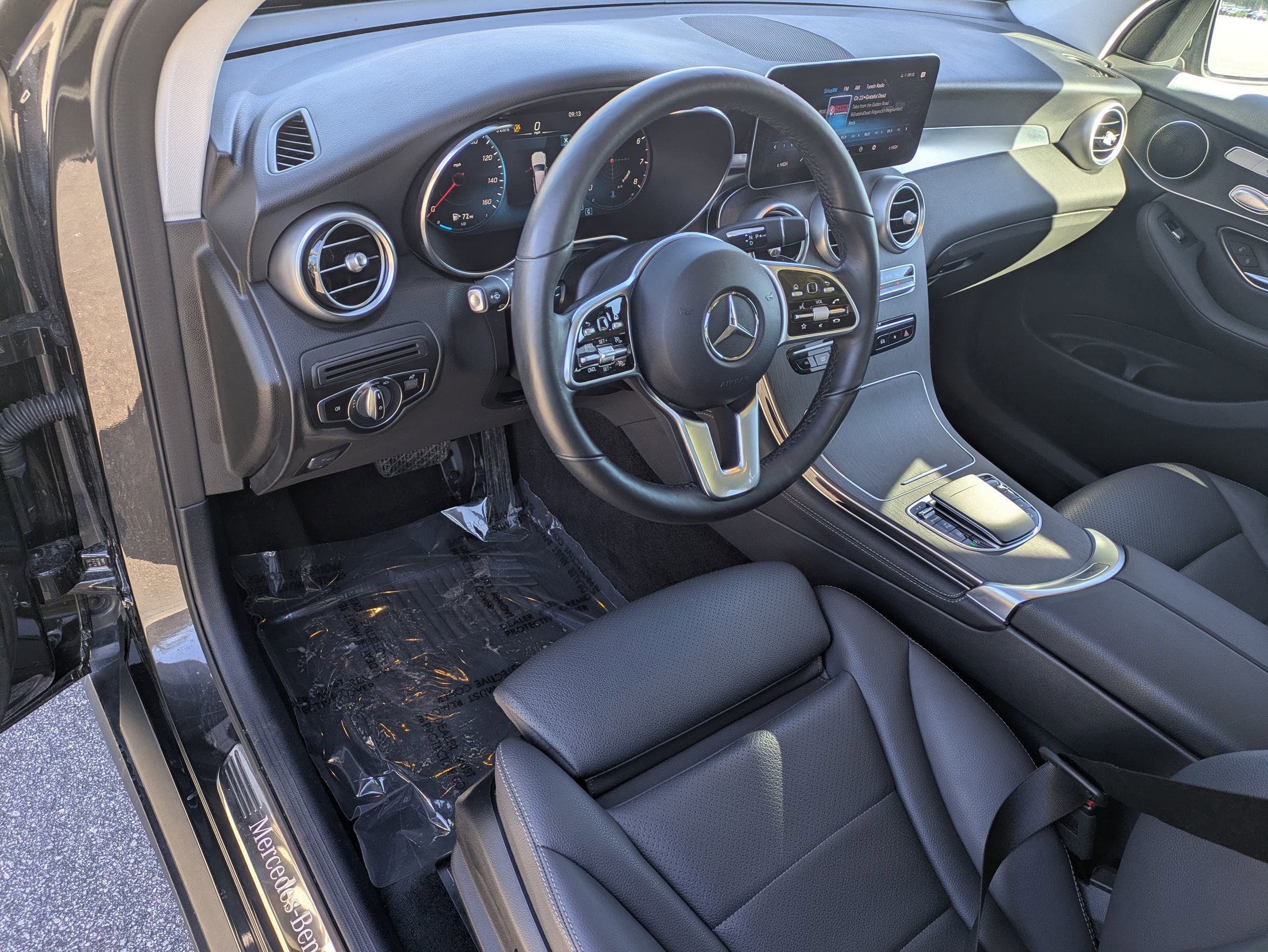 Used 2021 Mercedes-Benz GLC 300 4MATIC image 9