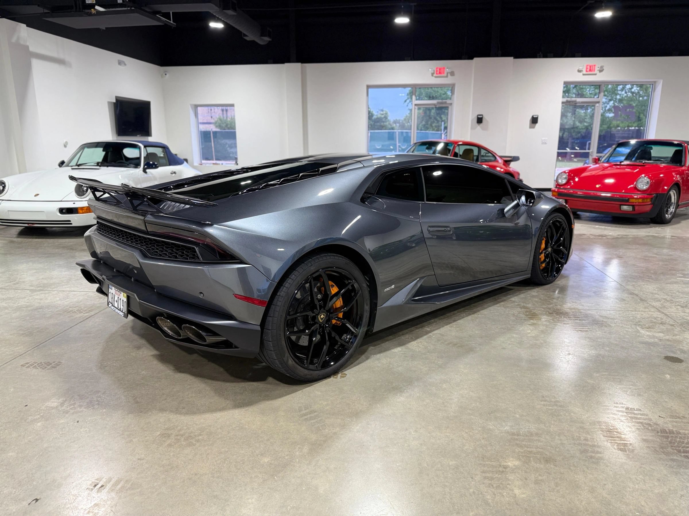 Used 2016 Lamborghini Huracan LP 610-4 AWD/4WD image 7