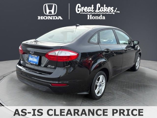 Used 2017 Ford Fiesta SE image 8