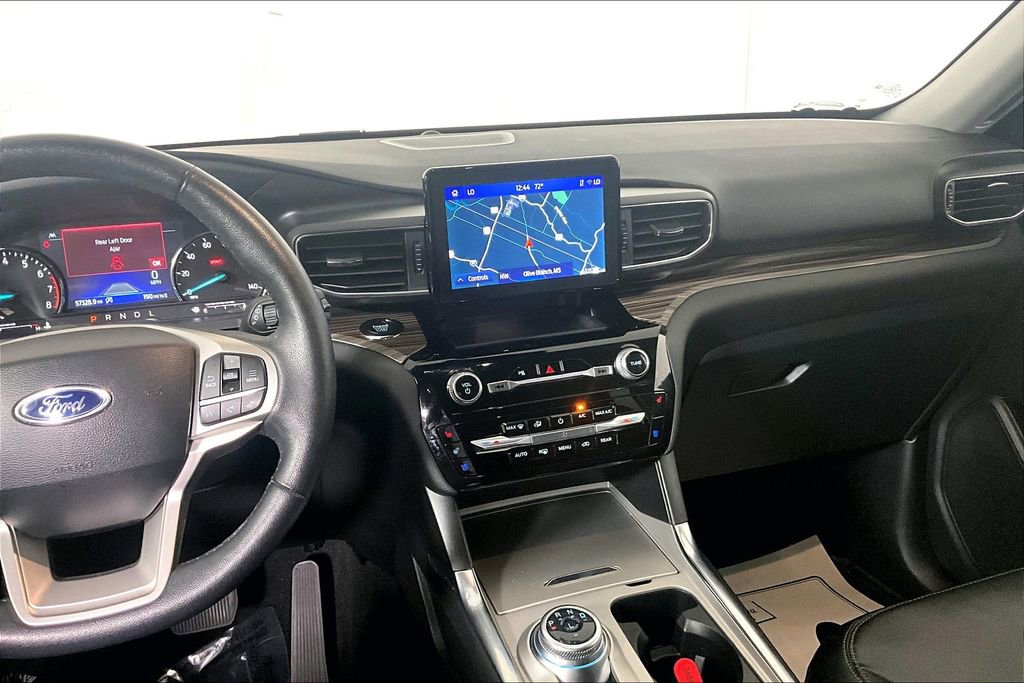 Used 2024 Ford Explorer Limited image 6