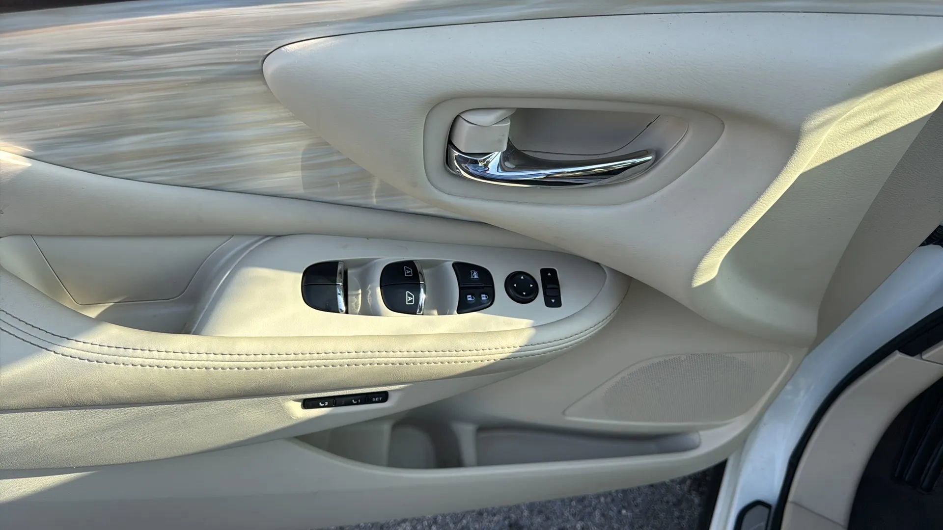 Used 2017 Nissan Murano SL image 17