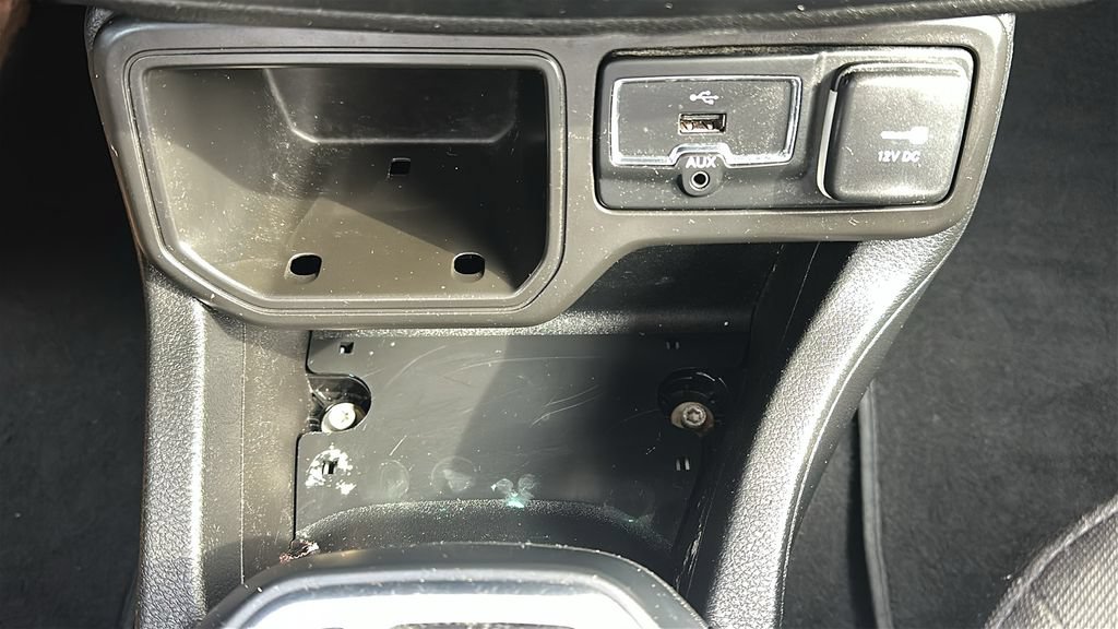Used 2019 Jeep Renegade Sport w/ Sport Appearance Group FWD image 26