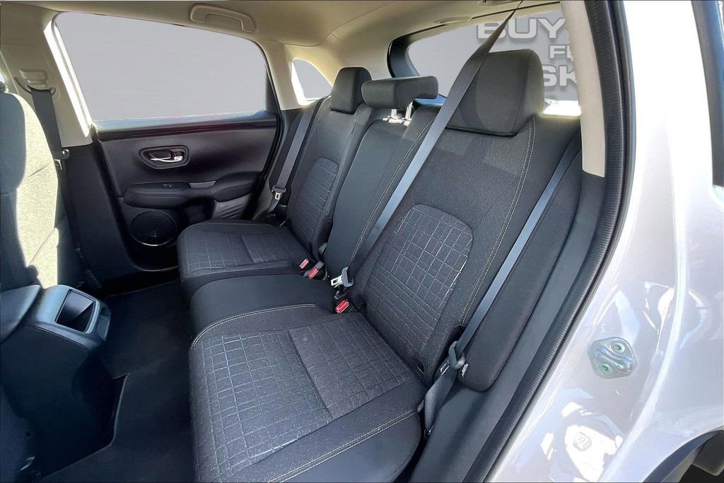 Used 2024 Honda HR-V LX image 25