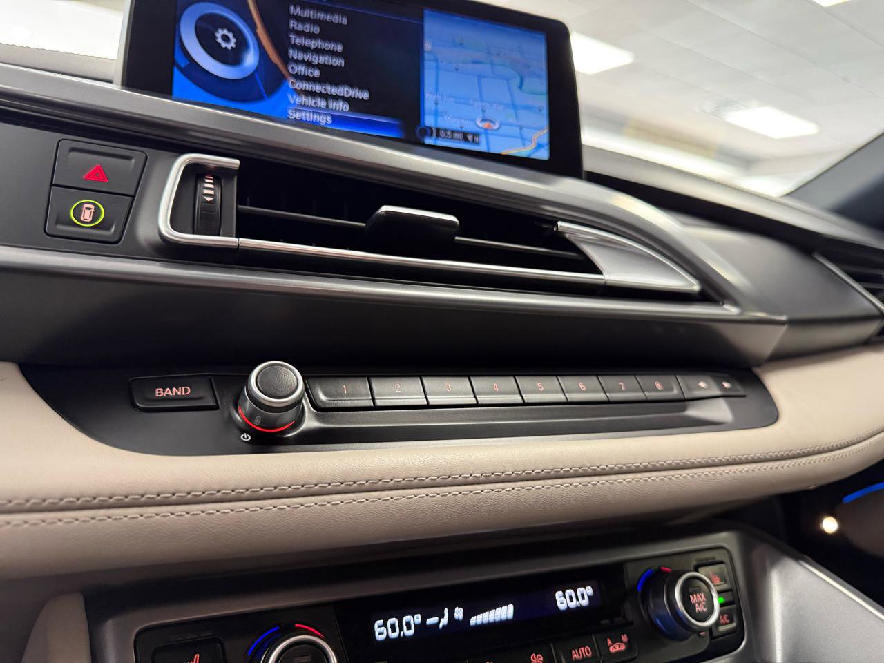 Used 2015 BMW i8 AWD/4WD image 17