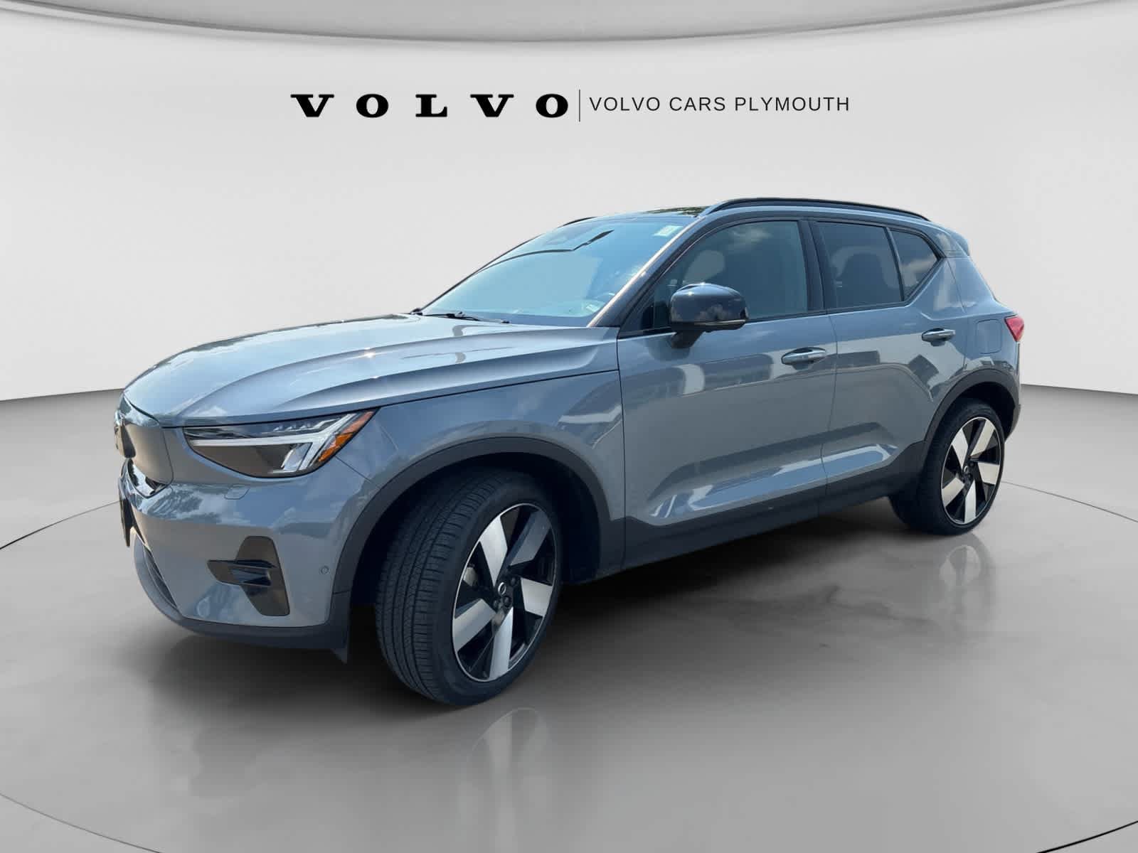 Used 2023 Volvo XC40 Recharge Plus AWD/4WD image 4