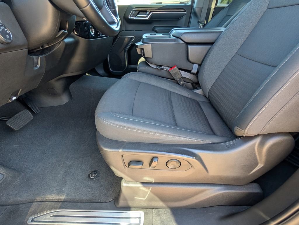 Certified 2023 Chevrolet Silverado 1500 LT AWD/4WD image 16