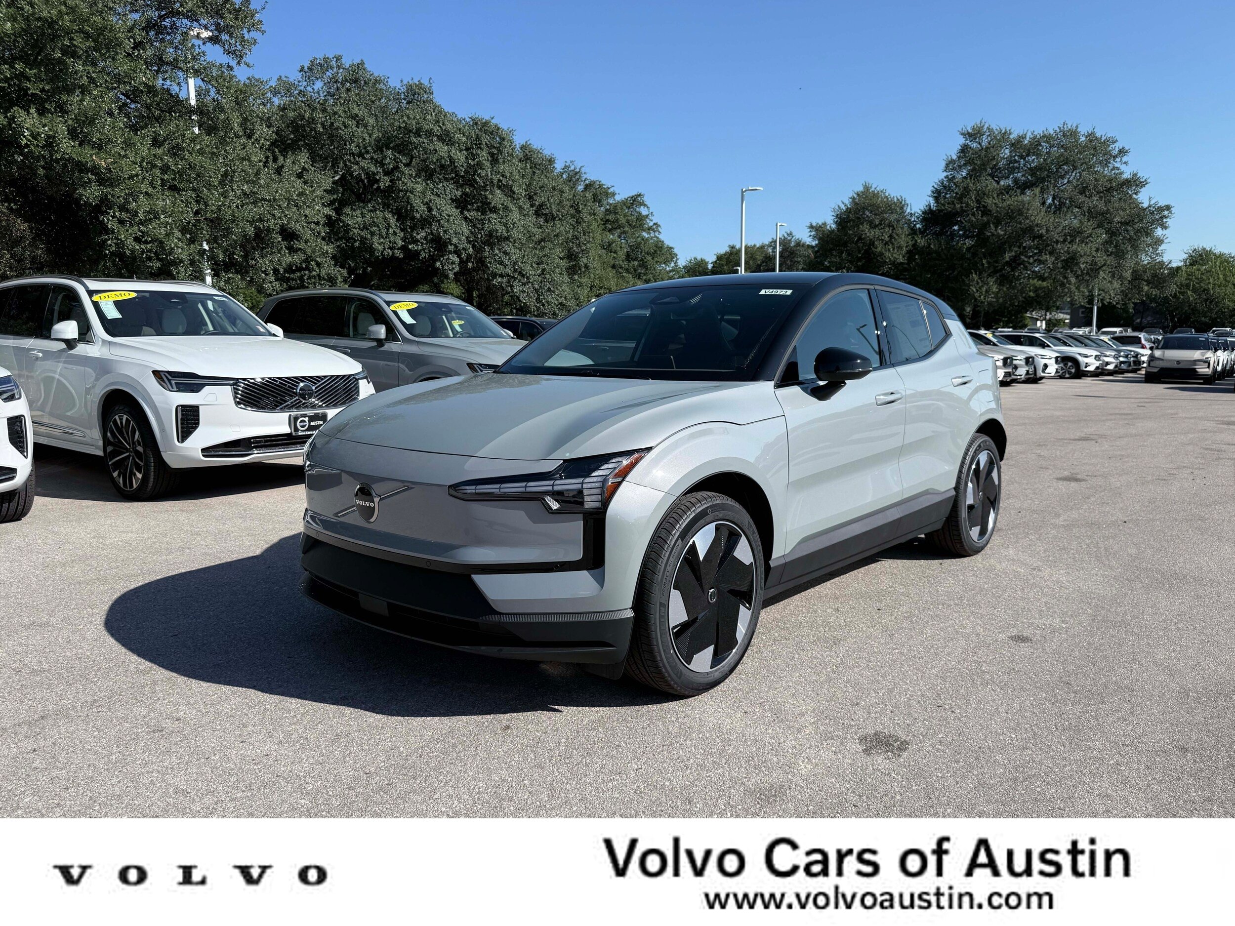 New 2026 Volvo EX30 Plus w/ Protection Package Premier