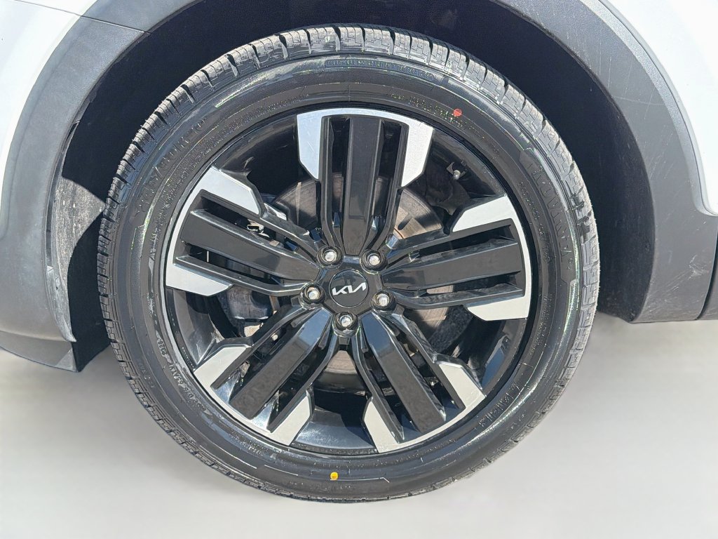 Used 2024 Kia Telluride SX FWD image 45