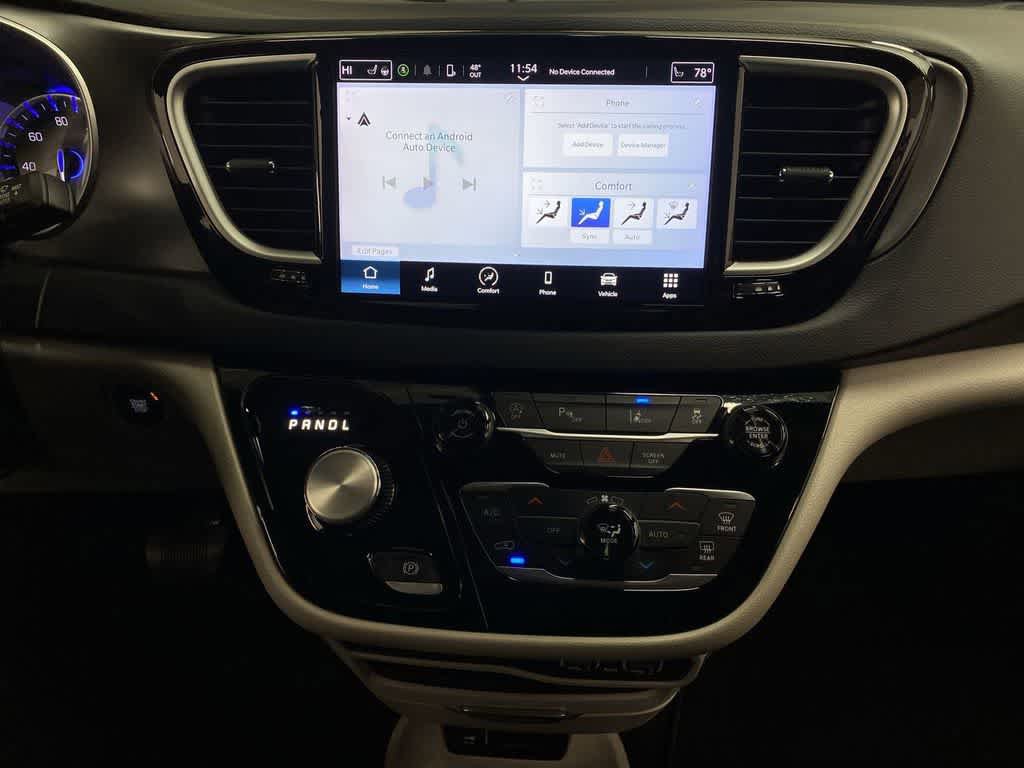 Used 2024 Chrysler Pacifica Touring-L image 24