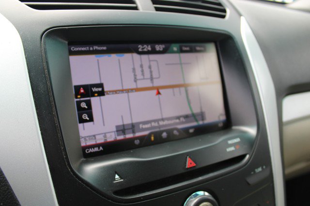 Used 2015 Ford Explorer XLT w/ Equipment Group 202A FWD image 28