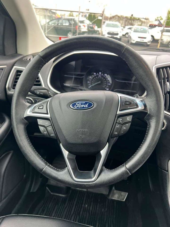 Used 2019 Ford Edge SEL w/ Equipment Group 201A AWD/4WD image 16