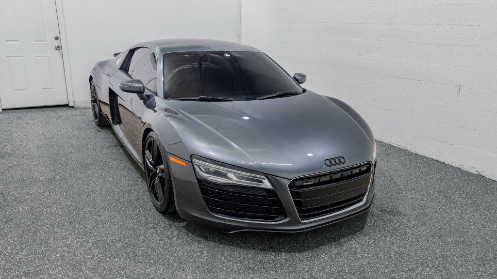 Used 2014 Audi R8 V8 image 2