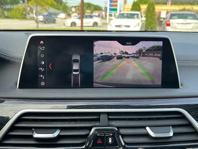 Used 2019 BMW 740i xDrive w/ M Sport Package AWD/4WD image 31