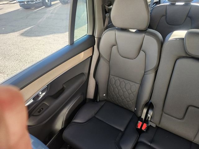 New 2026 Volvo XC90 T8 Plus w/ Protection Package Premier image 10