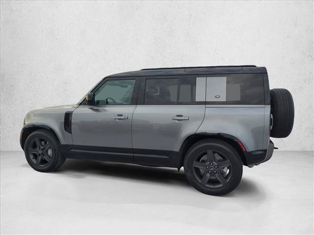 Used 2023 Land Rover Defender 110 X-Dynamic SE AWD/4WD image 7